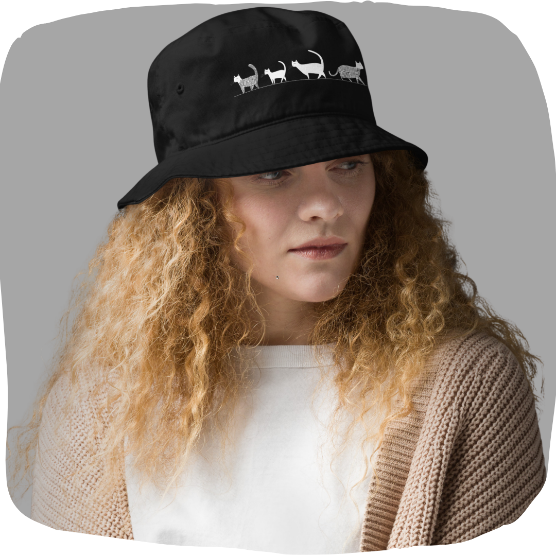 Chapeau bob en coton bio – Motif chats minimalistes