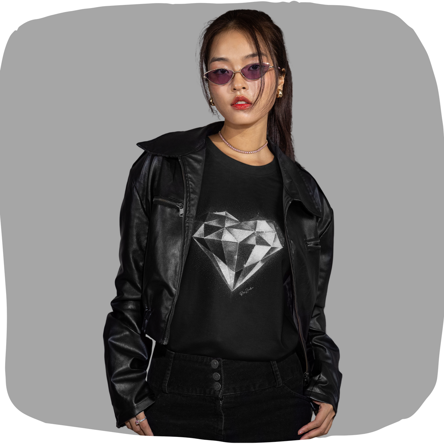 T-shirt oversized noir – Motif de cœur en diamant