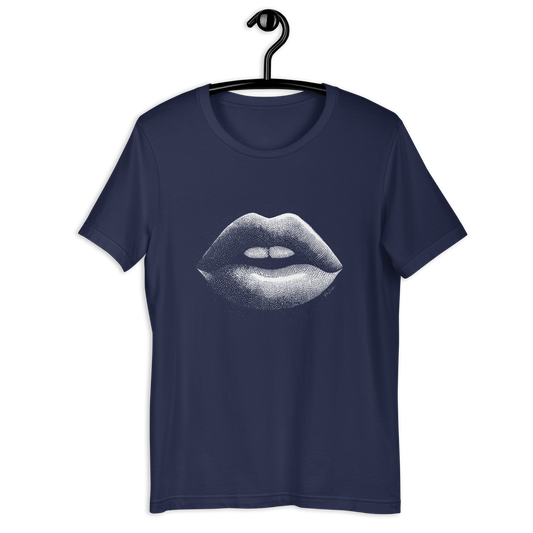 Camiseta ecológica de algodón reciclado con diseño de labios.