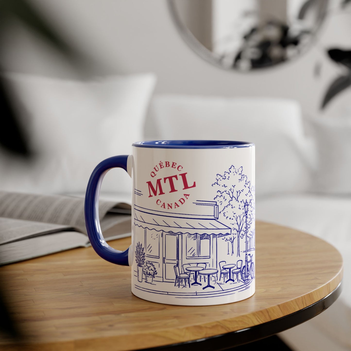 Tasse Montréal 2 tons bleu cobalt et roug — Illustration café terrasse