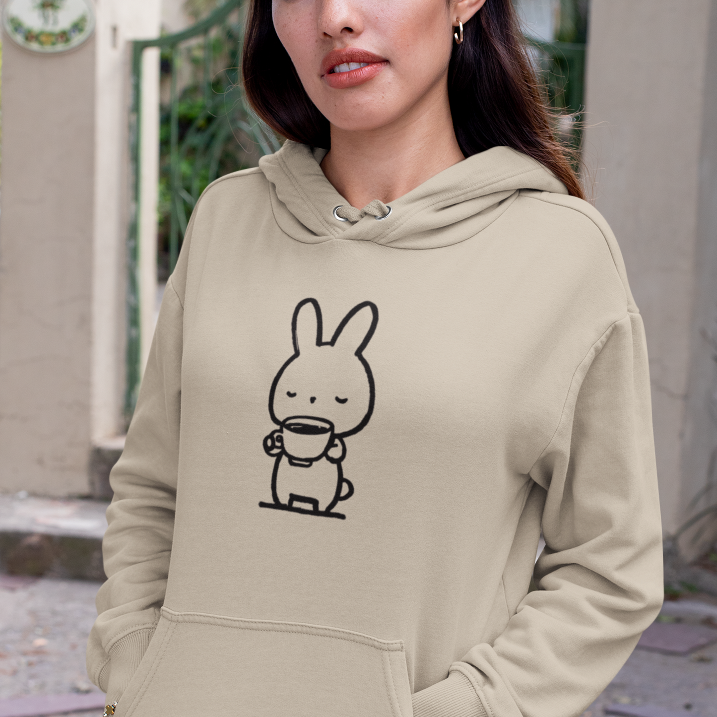 Sweat à capuche en coton durable "Pause Café" – Lapin avec tasse de café