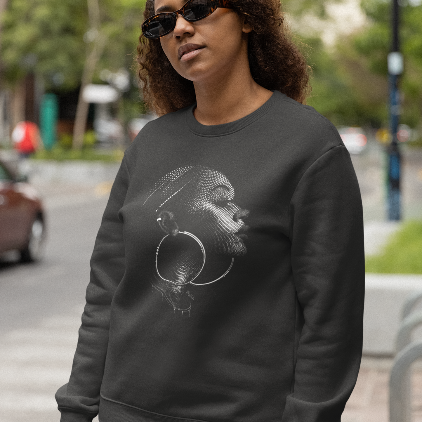 Pull en coton écolo – Portrait artistique de femme créole