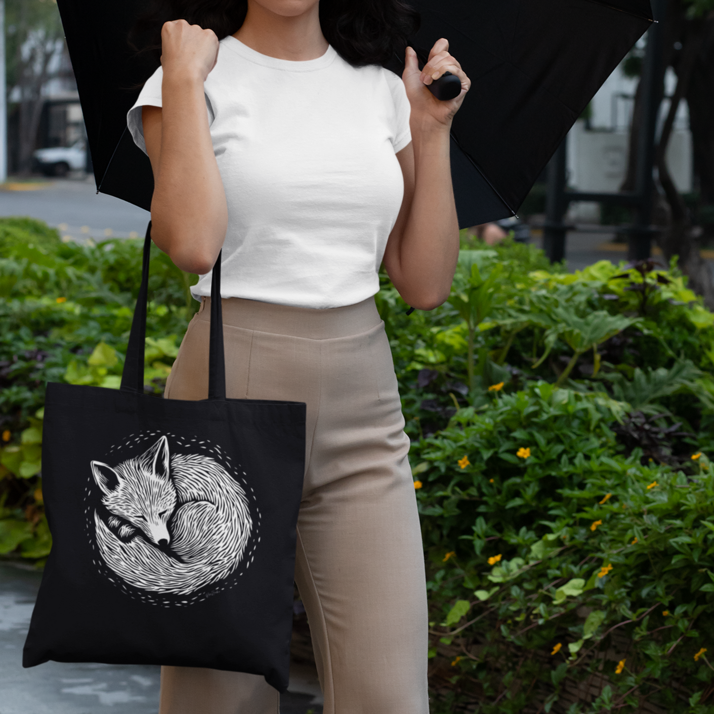 Sac tote noir en coton bio - Renard qui dort