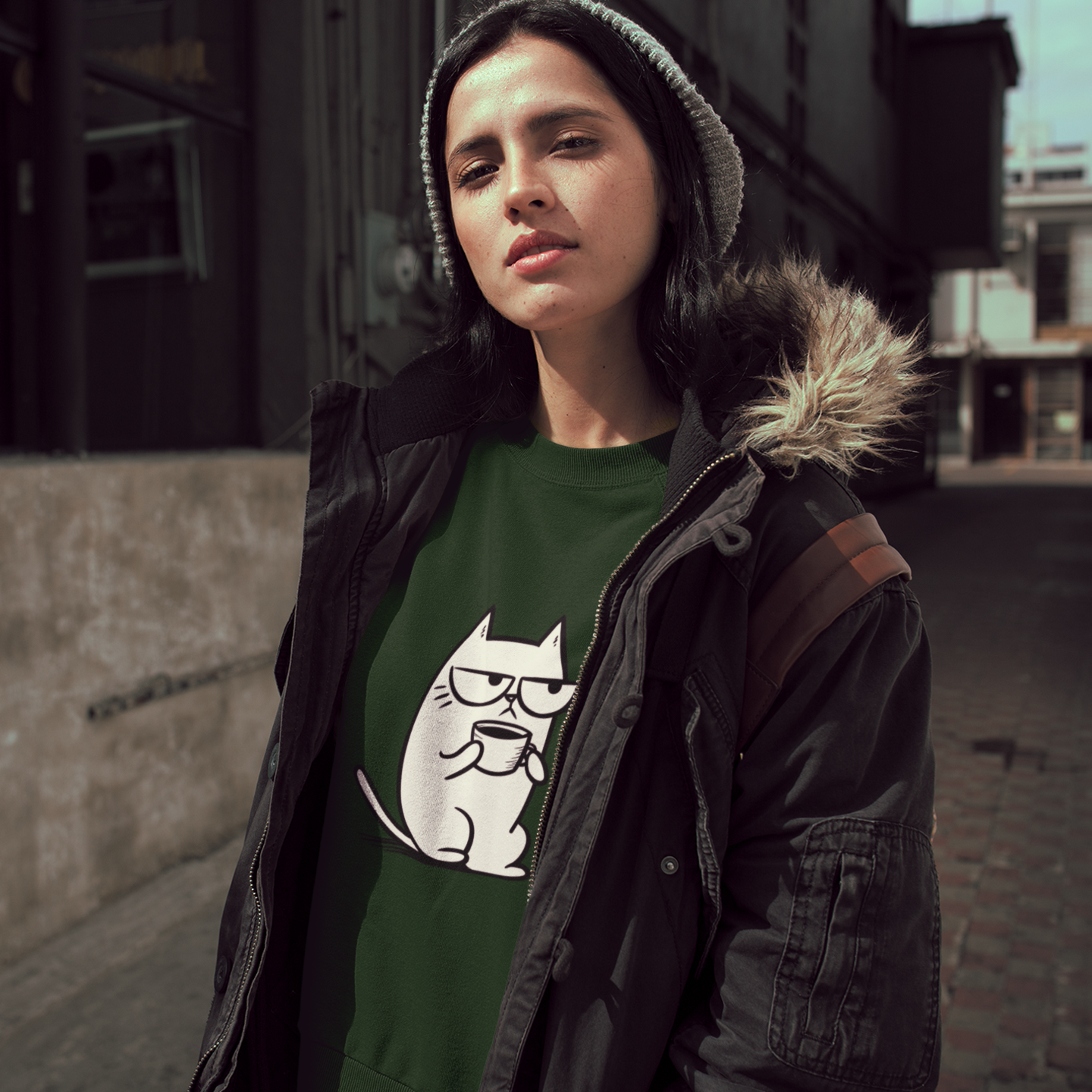 Pull en coton durable – Chat blasé et tasse de café