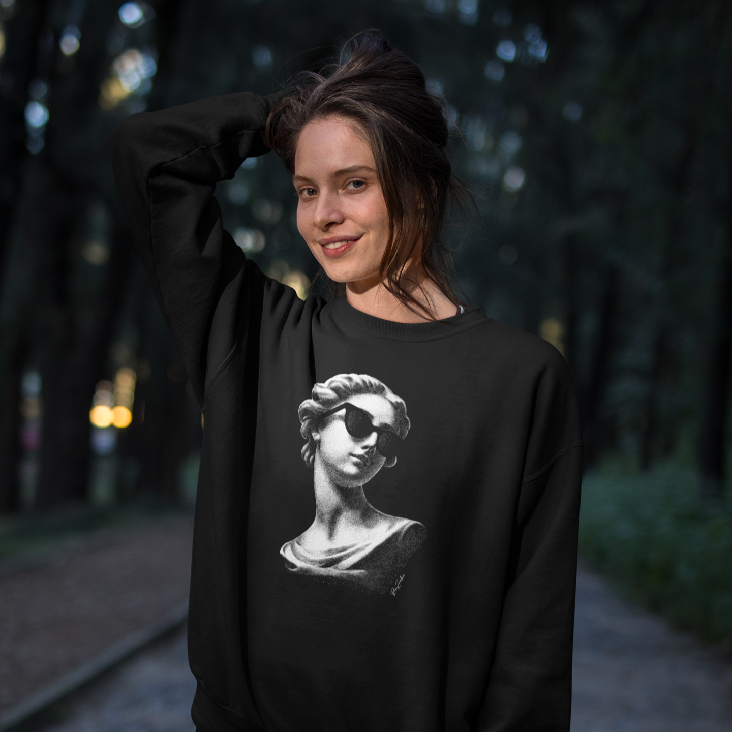 Pull en coton bio – Buste antique de femme avec lunettes de soleil