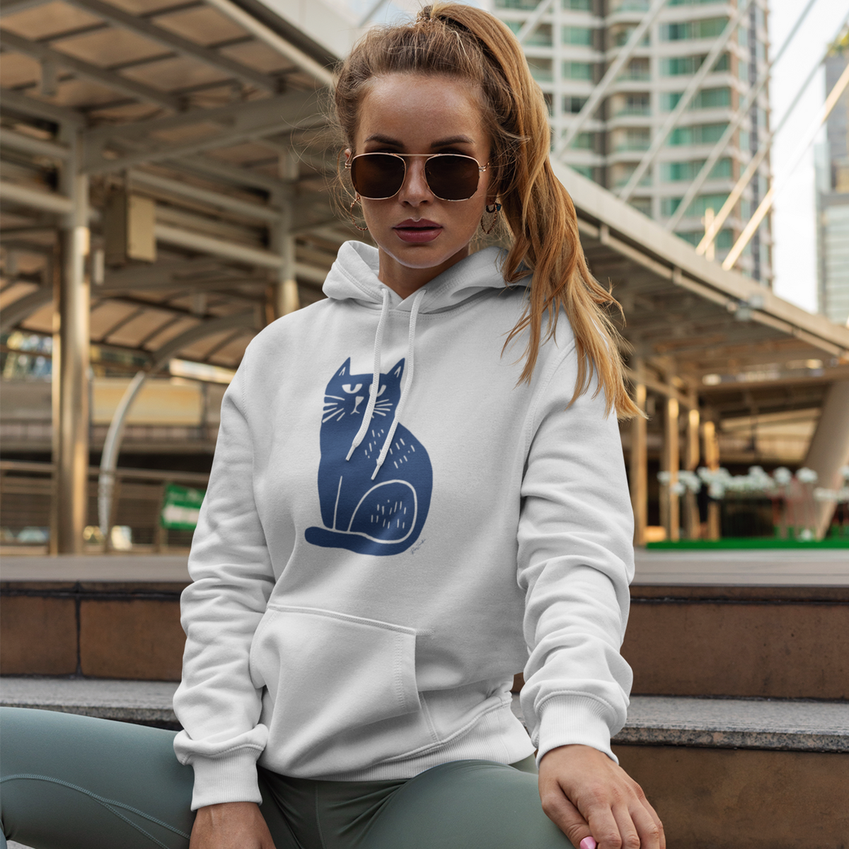 Sweat à capuche en coton durable – Chat bleu minimaliste