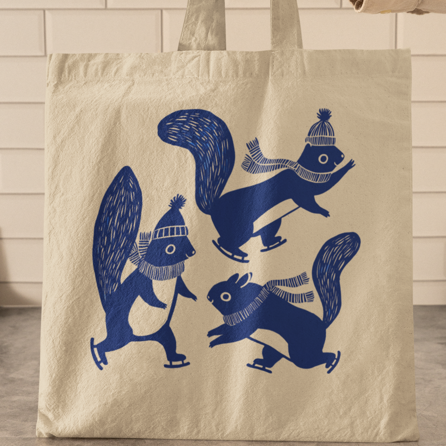 Beige tote bag in organic cotton - Printed with skating squirrels