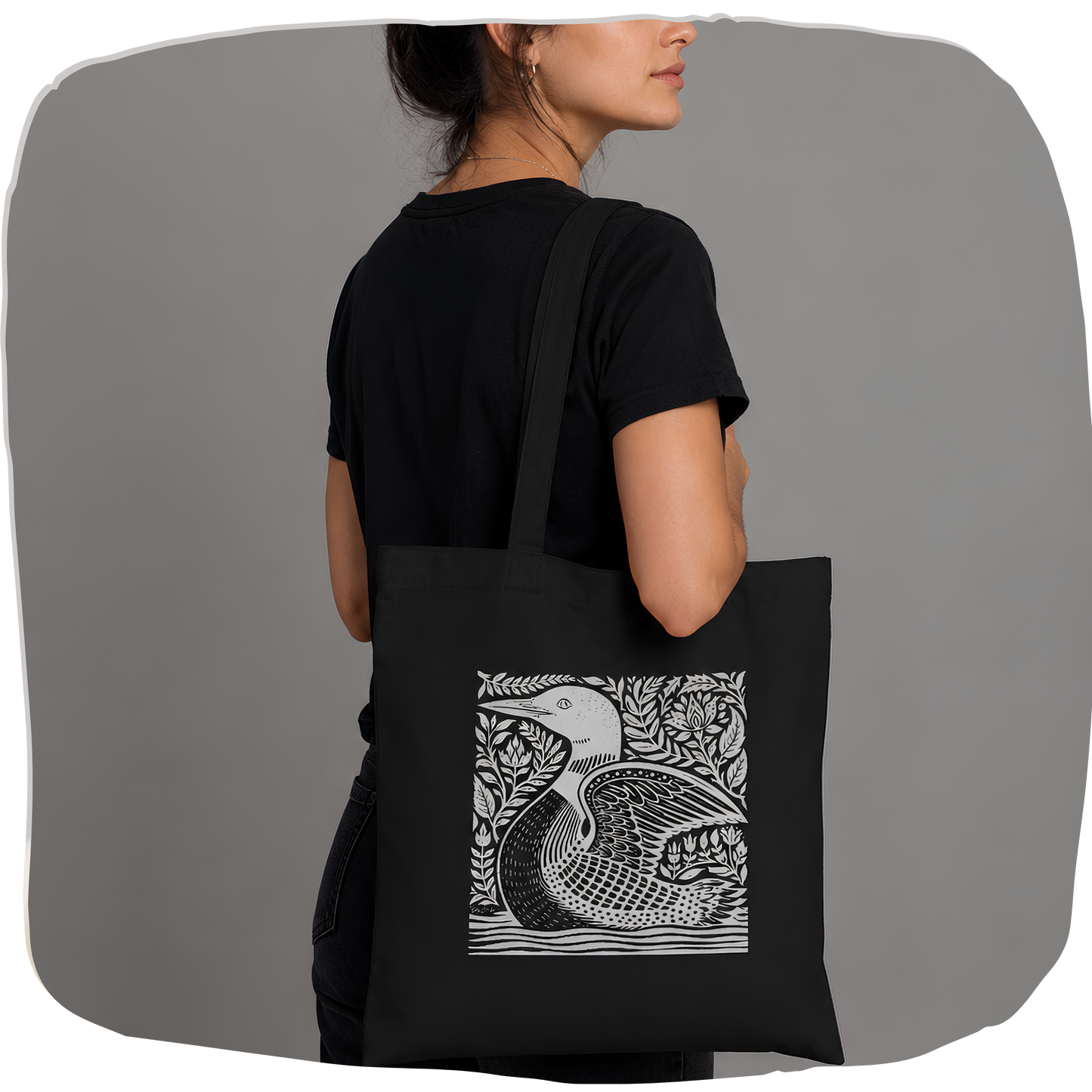 Sac tote coton bio noir — Huard à collier illustration gravure blanche, oiseau emblème Canada