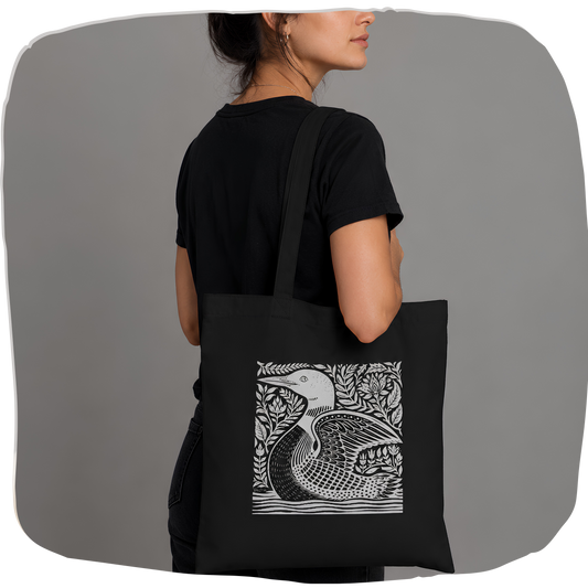 Sac tote coton bio noir — Huard à collier illustration gravure blanche, oiseau emblème Canada